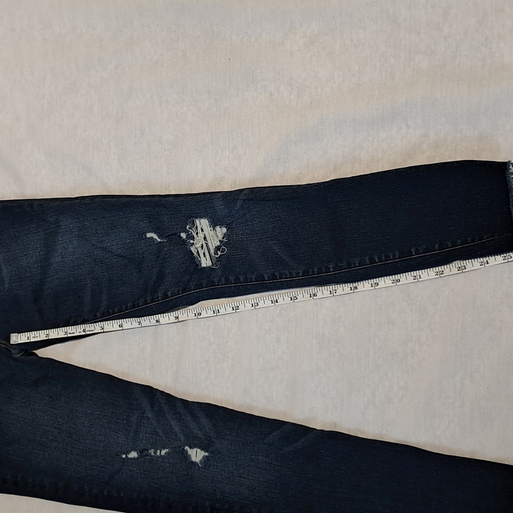 Abercrombie & Fitch Ultra High Rise Super Skinny Size 2/26. Distressed. - Picture 7 of 14